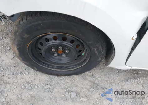 2016 Toyota Corolla L z USA, uszkodzony, nr VIN 2T1BURHE2GC492984